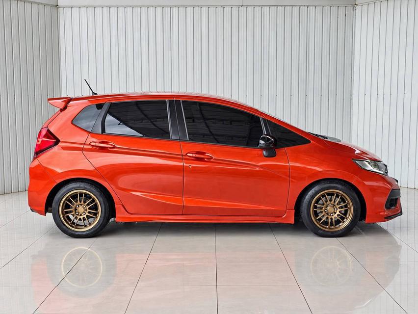 HONDA JAZZ, 1.5 i-VTEC RS ปี 2019 สีส้ม โฉม ปี14-ปัจจุบัน รูปที่ 5