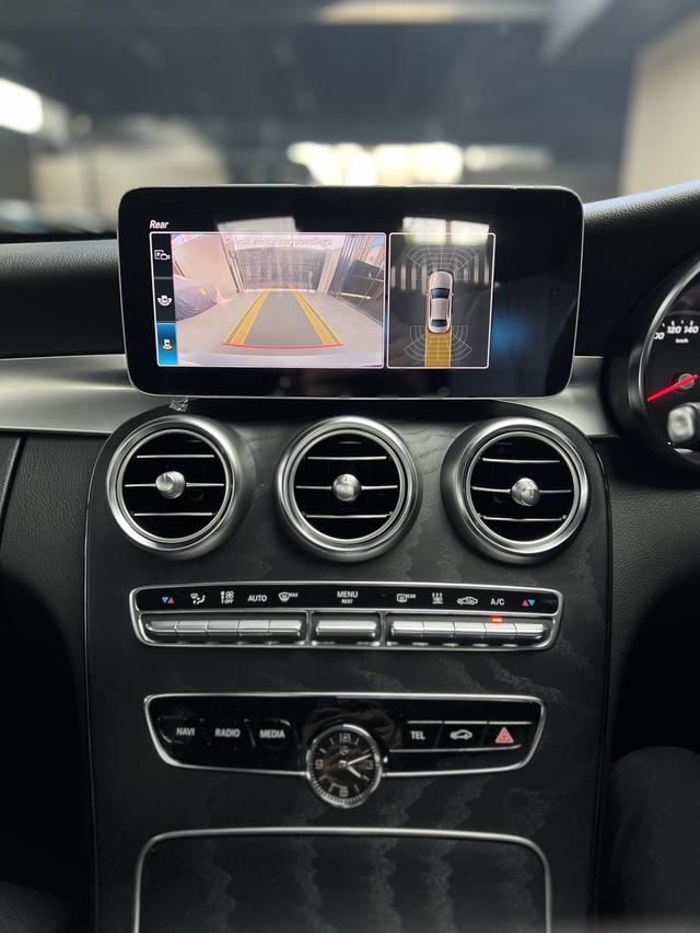 Benz C300e Avantgarde 7