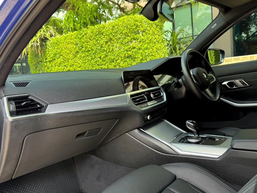 2021 BMW 320D MSPORT G20 รถมือเดียวออกป้ายแดง รถวิ่งน้อยเพียง 40,000 กม รถไม่เคยมีอุบัติเหตุครับ 11