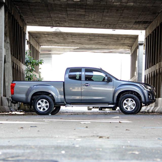 ISUZU DMAX 1.9 Ddi Z ปี 2017 เกียร์ ธรรมดา สีเทา เครื่องดีเซล ไมล์เพียง 208,862 km.  8