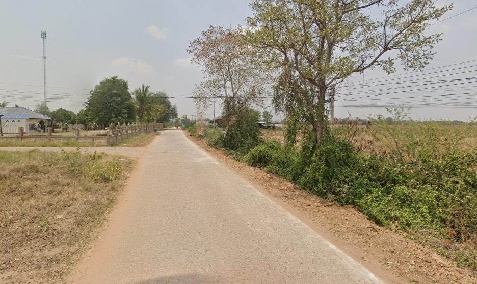 ขาย ที่ดินในหมู่บ้านโคราช 3-3-75 ไร่ เจ้าของขายเองที่  0863771698 มีไฟฟ้า- 6