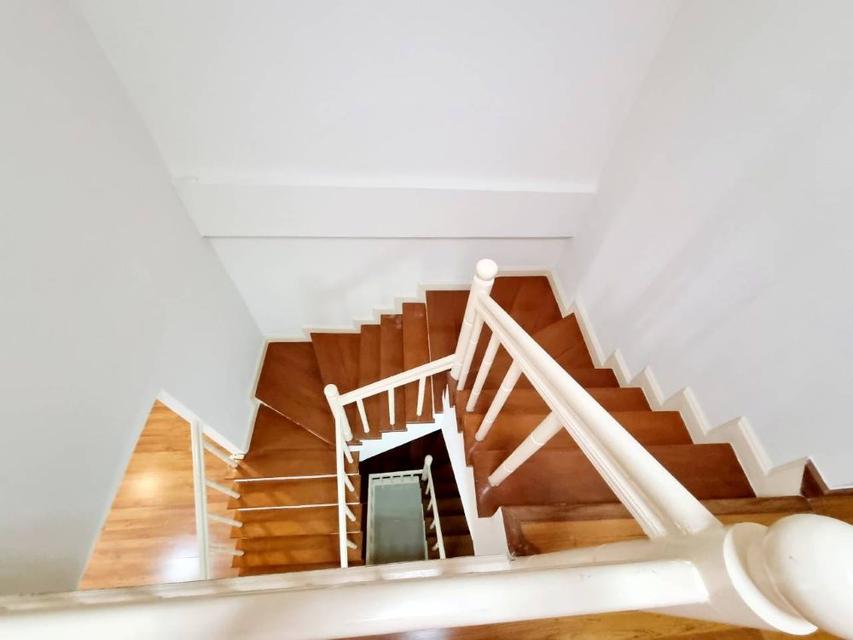ให้เช่าทาวน์โฮม 3 ชั้น The Balcony Home อุดมสุข - ซ.เฉลิมพระเกียรติ ร.9 เฟอร์ฯครบ พร้อมเข้าอยู่ ใกล้ Mega Bangna