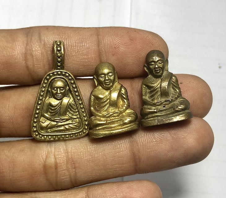 ยกชุดหลวงพ่อเงิน วัดบางคลาน 200 ราคารวมส่ง