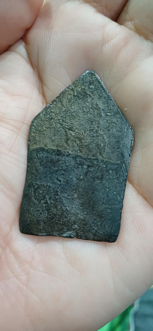 พระขุนแผนพิมพ์ห้าเหลี่ยมอกใหญ่ เนื้อชินเงิน กรุวัดใหญ่ชัยมงคล อยุธยา รูปย่อยที่ 2