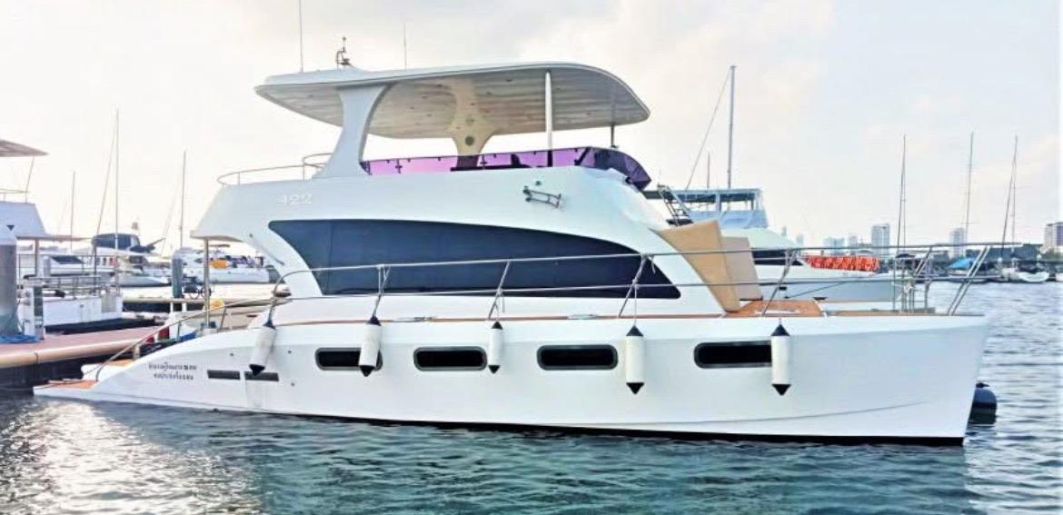 เรือยอร์ช Motor Catamaran MOMO 422