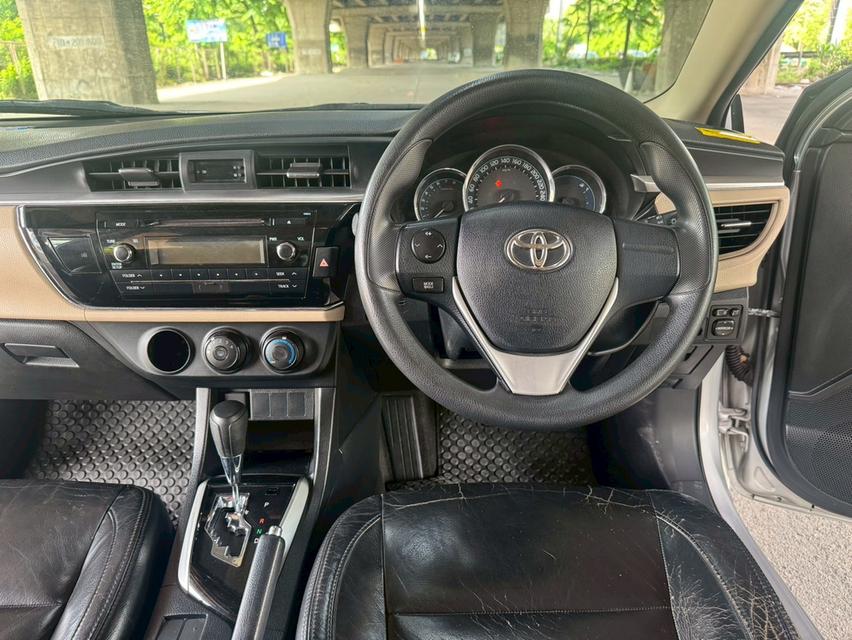 Toyota ALTIS 1.8 E AT ปี 2015  รถสวยขับดี ฟรีดาวน์ พร้อมใช้งาน 12