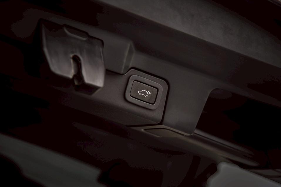 รหัสรถ CBL2524 Land Rover Evoque 2.2 SD4 AT 2012
