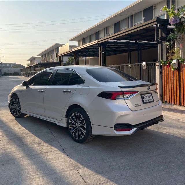 Toyota Corolla Altis 1.8 Hybrid High ปี 2019 3