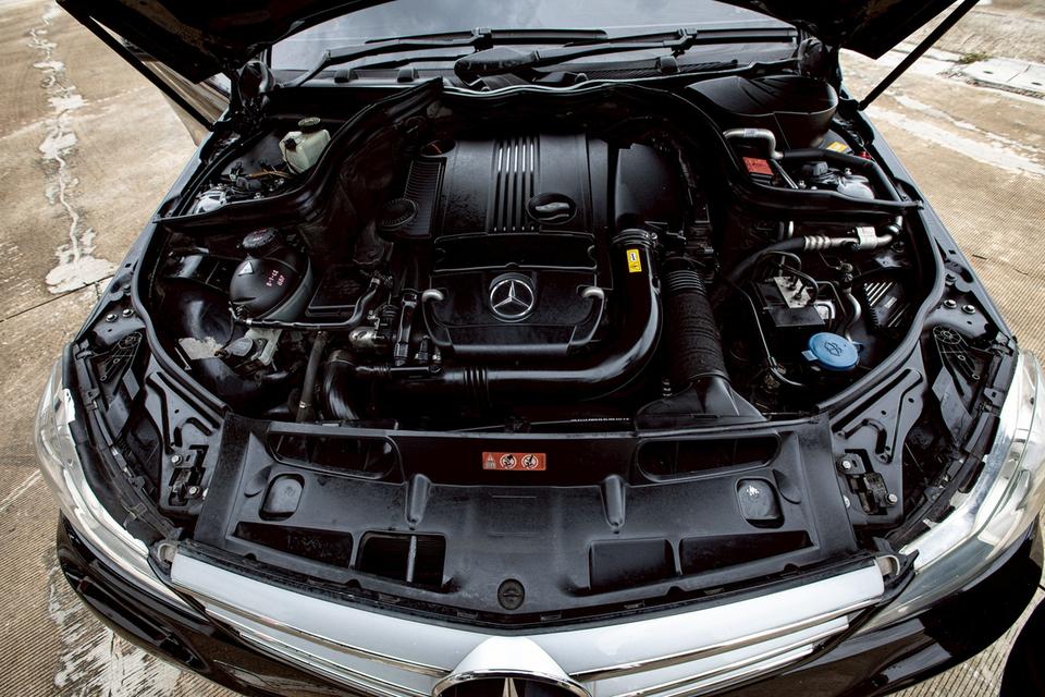 Benz C200 CGI BE สีดำ ปี 2014 มือเดียวป้ายแดง 11