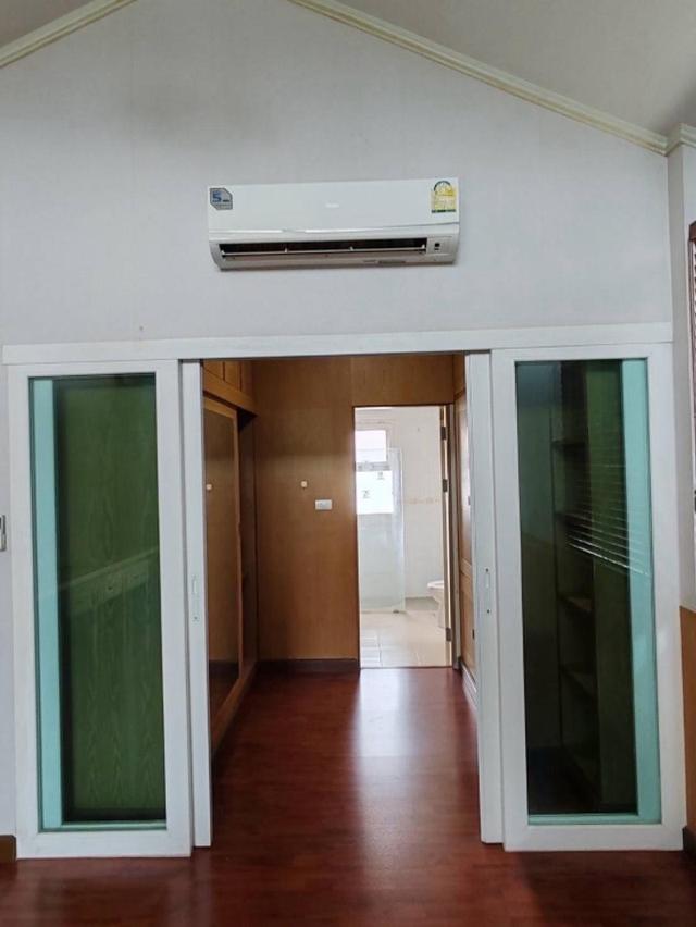 ขายบ้านเดี่ยว 2 ชั้น ศุภาลัยพาร์ควิลล์ วงแหวนราชพฤกษ์ ถ.345 นนทบุรี 67ตรว. 200 ตรม.4น.3น.ขาย 4.6 ล้าน 12