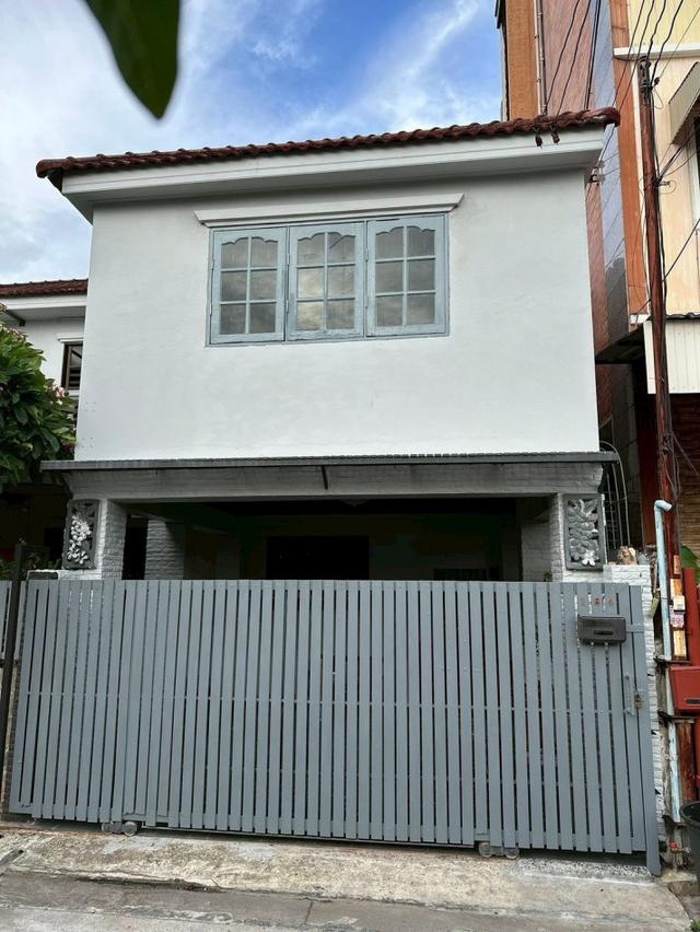 ให้เช่าบ้านเดี่ยว 2 ชั้น 50 ตร.ว. สุทธิสาร–ลาดพร้าว 64 ใกล้ เซ็นทรัล อีสต์วิลล์ 1