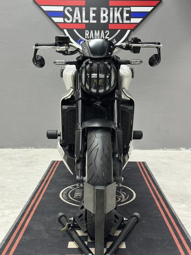ออกรถ 0 บาท CB1000R แต่งเต็มพร้อมหล่อ  3
