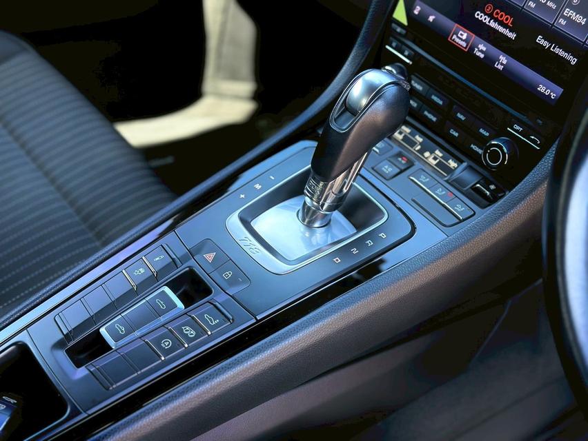 Porsche 718 BOXSTER T 8