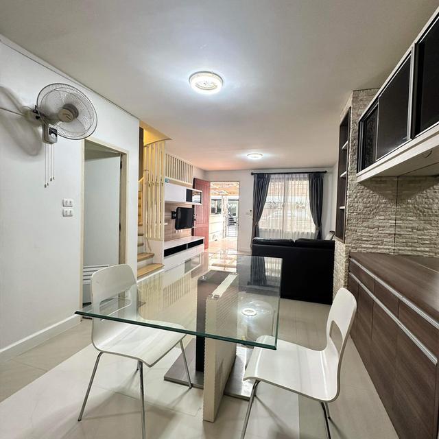 ขายทาวน์โฮม 3 ชั้น หมู่บ้านทาวน์พลัส เกษตร-นวมินทร์   15