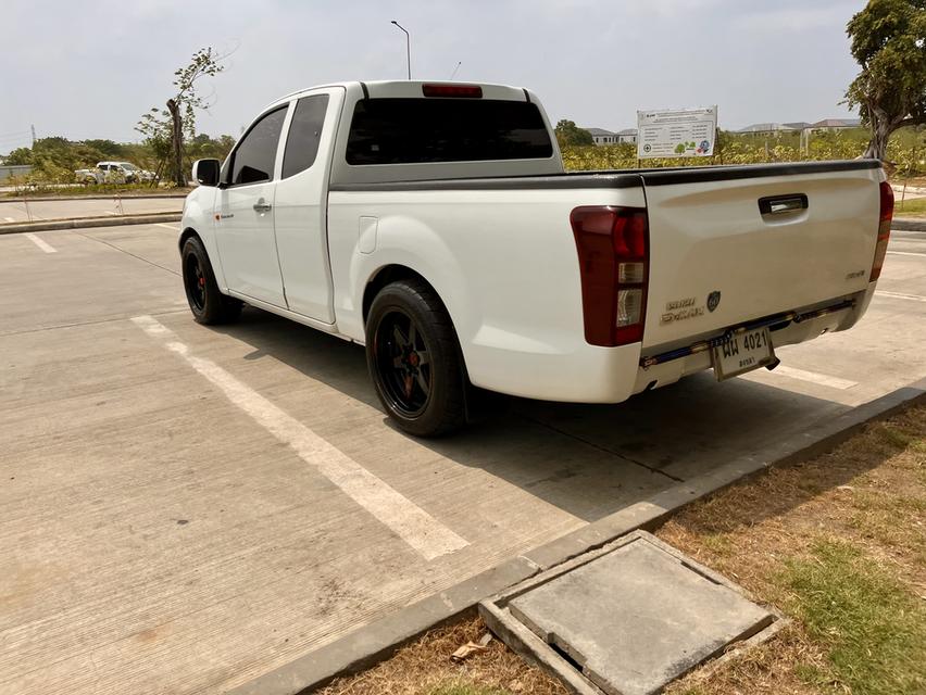 Isuzu D-MAX รถสวยสภาพพร้อมใช้งาน 4