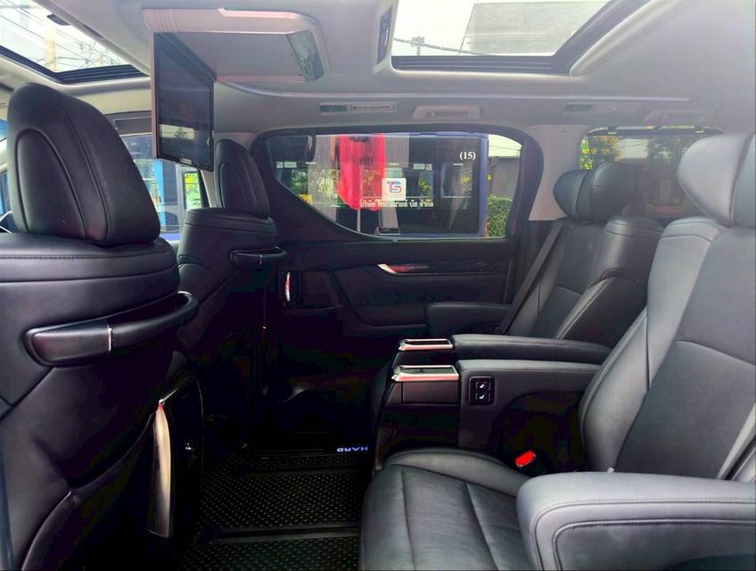 รหัสรถ KPV6937 2023 TOYOTA ALPHARD 2.5 SC PACKAGE  8