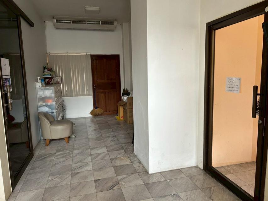 ขายโฮมออฟฟิศ 4 ชั้น ซอยกรุงเทพกรีฑา 15 ทำเลดี ใกล้ทางด่วนและรร.นานาชาติ 4