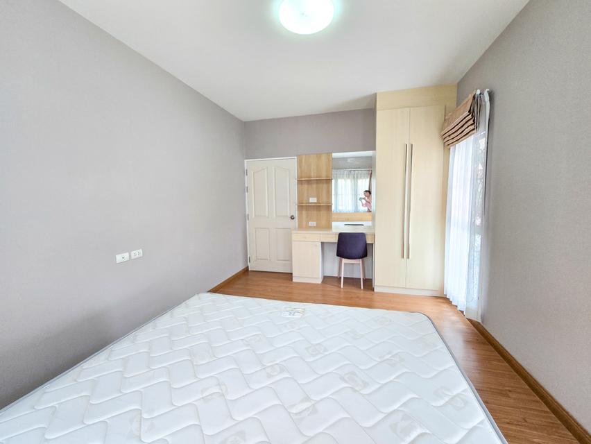 ขาย บ้านเดี่ยว มบ.คีรีราชา เก้ากิโล ศรีราชา ขนาด 205ตรม. 3 ห้องนอน ตกแต่งสวย เฟอร์นิเจอร์ครบ พร้อมอยู่ 18