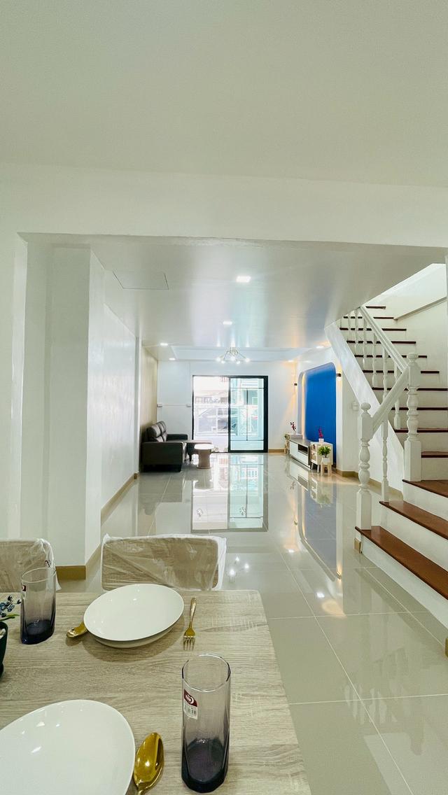 หมู่บ้านหงส์ประยูร1. 12