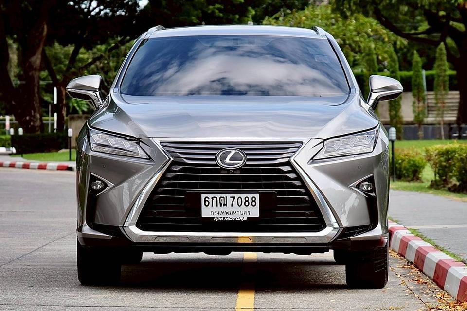 Lexus RX200T 2.0 Turbo Premium ปี 2017 รถสวยใช้น้อยมาก คุ้มจริงๆครับ 2