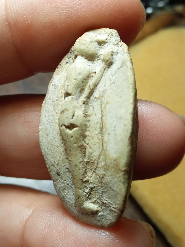 พระพิมพ์วันทาเสมาวัดพลับแบ่งปัน รูปที่ 2