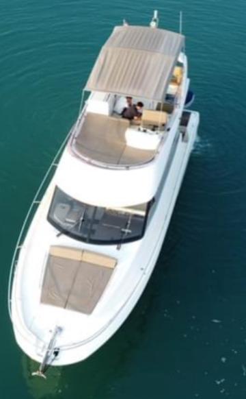 NICE YACHT PRESTIGE 450 FLYBRIDGE-2 CABINS