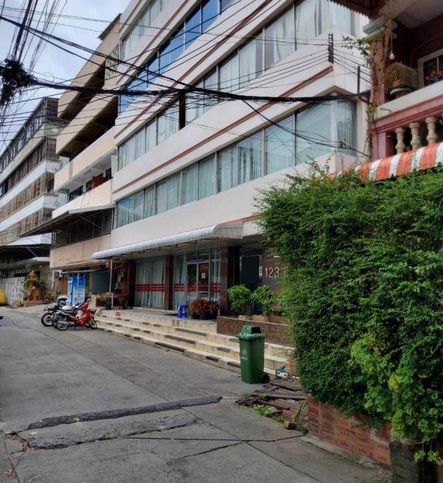 ให้เช่าสำนักงาน ชั้น5 จอดรถได้ เข้าทำธุรกิจได้เลย ตบแต่งสวย สาธุประดิษฐ์ ยานนาวา ติดกับทางขึ้นทางด่วน ทำเลดีมาก 2