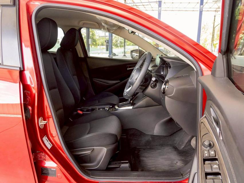 Mazda 2 1.3 High connect ปี จด 2018 รถสวย 19