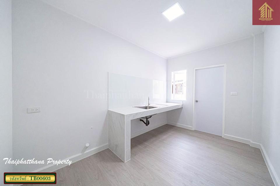 ศุภาลัย พาร์ควิลล์ ร่มเกล้า - สุวรรณภูมิ 12