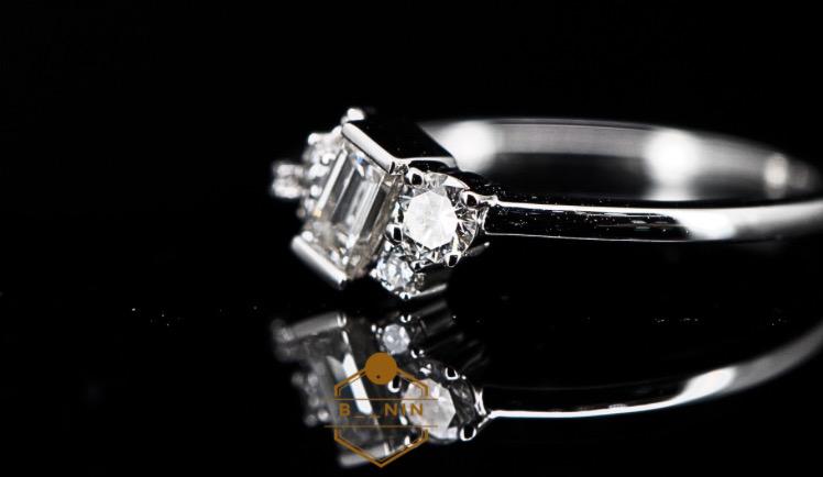 แหวนเพชร 18k white gold AzMyhx