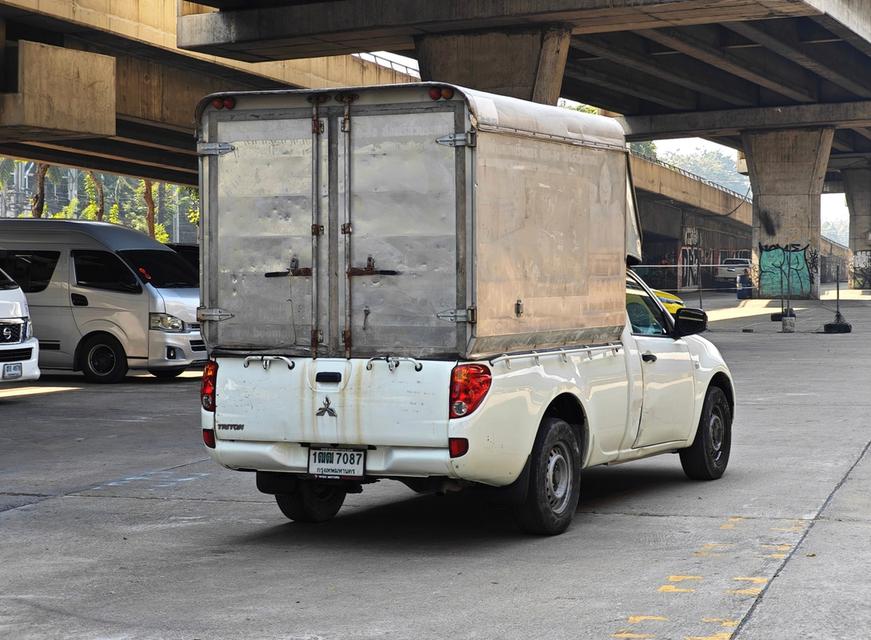 Mitsubishi Triton 2.4 Single cab MT ปี 2015 3