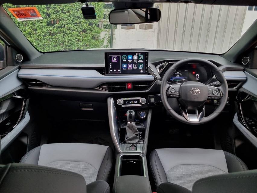 Toyota Yaris Cross 1.5 Hybrid Premium Luxury 2025  11