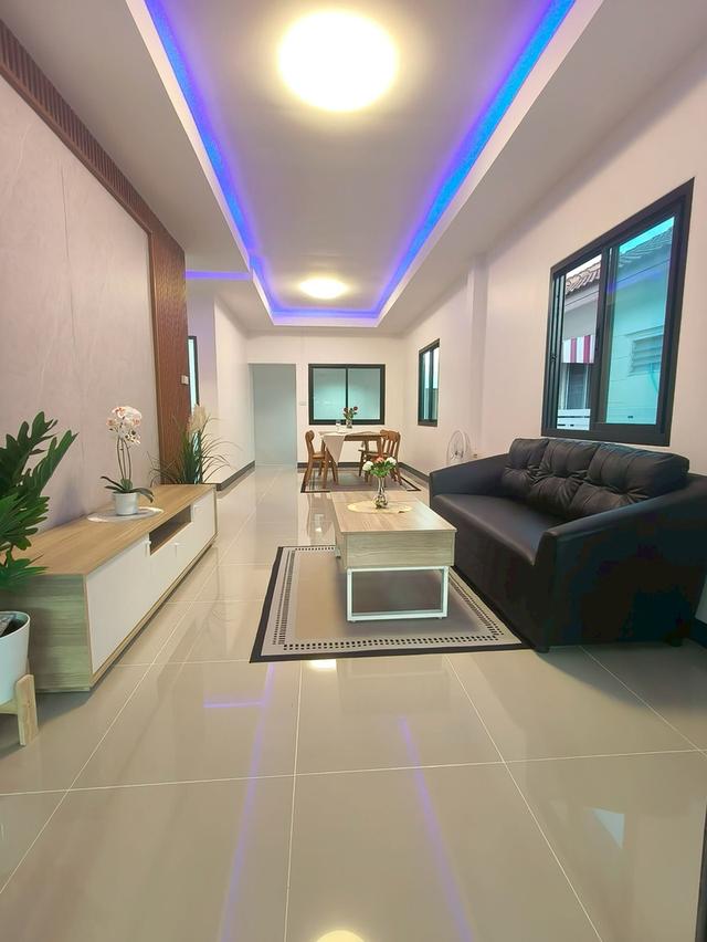 บ้านเดี่ยว มีนบุรี สุวินทวงศ์ หนองจอก  มบ. วัฒนา ขนส่งเขตพื้นที่4 นัดชมบ้าน 085-318-6868คุณวา​ 12