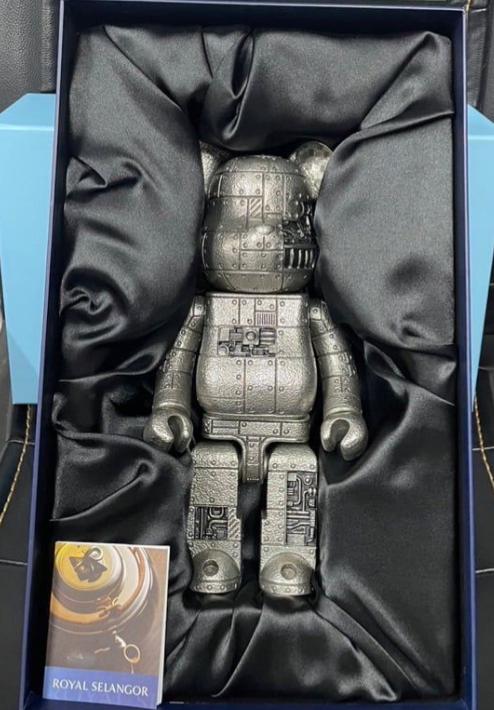 BEARBRICK ROYAL SELANGOR 1