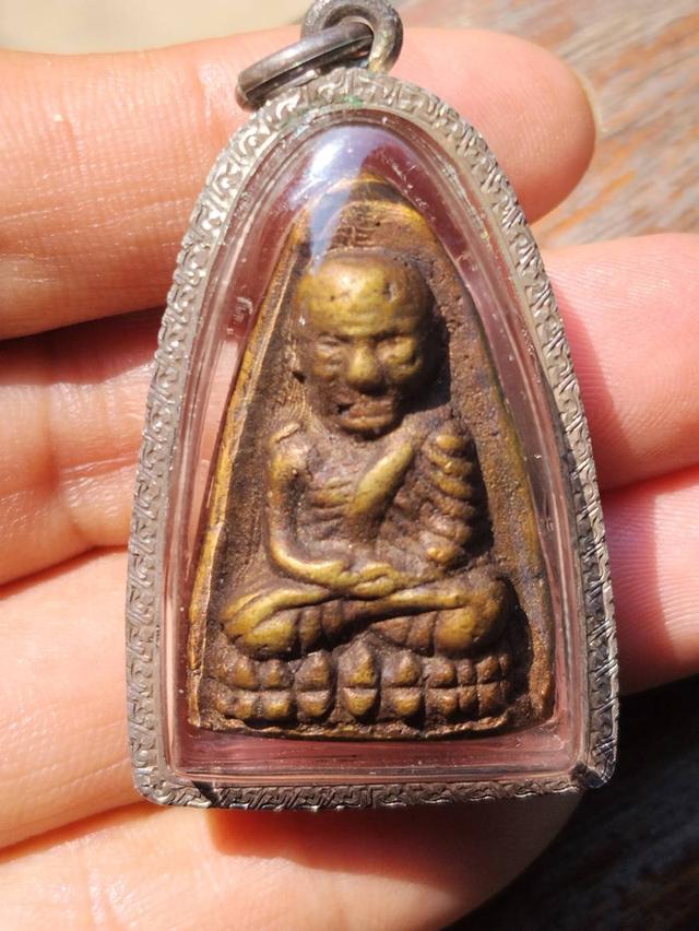 หลวงปูทวดเตารีด06วัดไทร