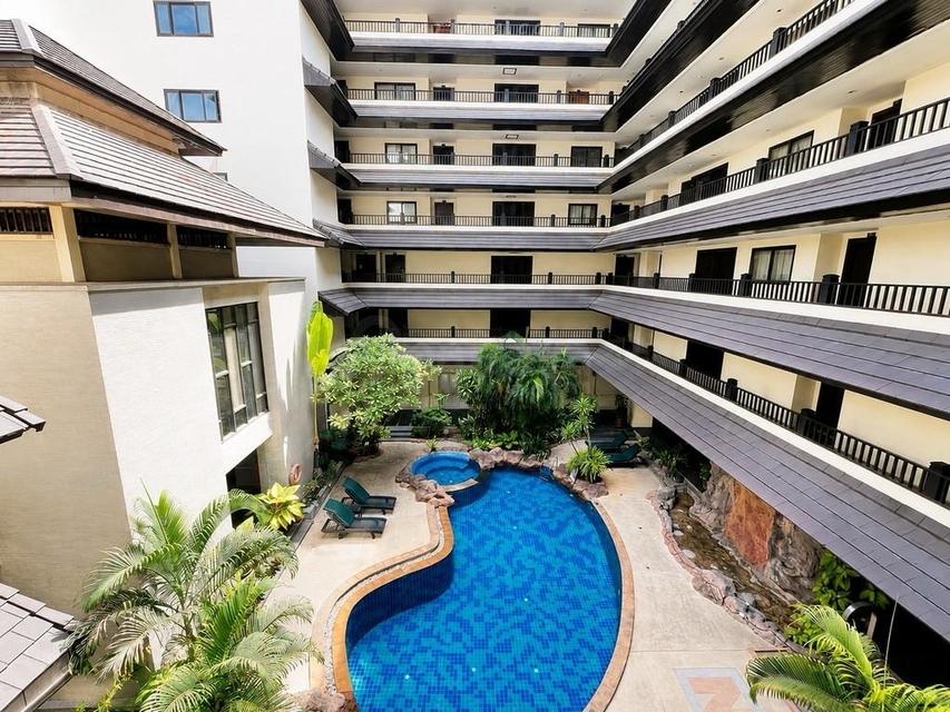 Urgent Sale — Spacious 1-Bedroom Condo at Nirvana, Thappraya RoadSpacious condo for urgent sale at Nirvana on Thappraya Road, located in the Pratumnak 1
