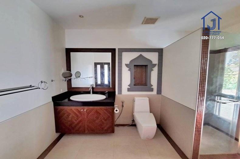 ขายพูลวิลล่า 2 ชั้น หลังใหญ่ 265.6 ตร.วา หมู่บ้านภูธารา พูลวิลล่า พัทยา ถนนทุ่งกลม-ตาลหมัน 9 ใกล้หาด,มอเตอร์เวย์ 15