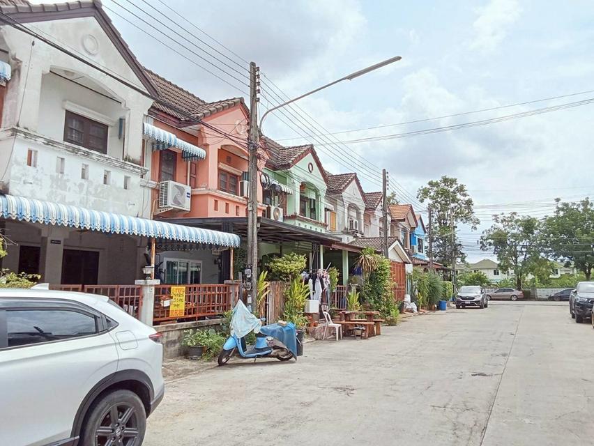 ขายบ้าน 2 ชั้น หมู่บ้านฟ้ารังสิตคลอง 4 ใกล้ทางด่วนวงแหวนมอเตอร์เวย์ 2