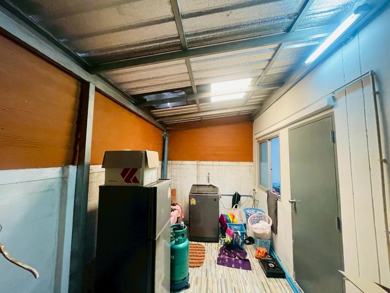 ขายทาวน์เฮ้าส์ 2 ชั้น สภาพดี พร้อมอยู่ | หมู่บ้านสินทวีเทียนทะเล 2 (รหัส 86116) 2