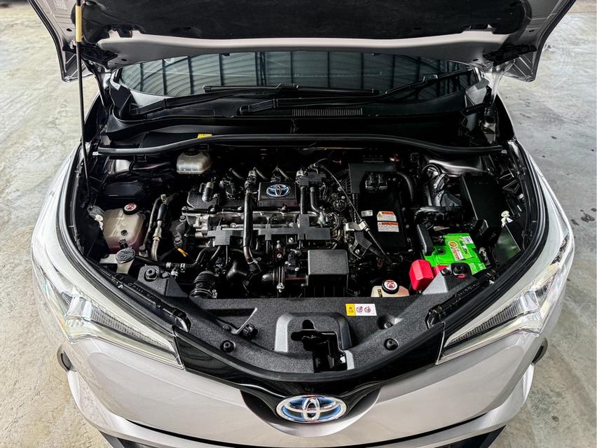 รหัสรถ WRT567 2018 TOYOTA CHR, 1.8 HV Mid 18
