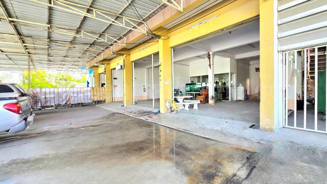 อาคารพาณิชย์ 4 ชั้น 3 คูหา ลาดหลุมแก้ว ติดถนน ปทุมธานี - บางเลน  4