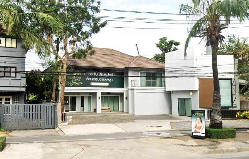 ขายบ้านสวย ติดถนนเลียบด่วนรามอินทรา ใกล้ central eastville ถนนประดิษฐ์มนูธรรม วังทองหลาง กทม. 1