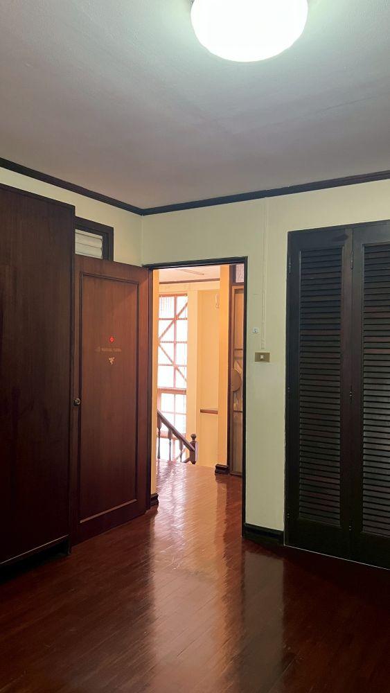 ขายบ้าน 5 ชั้น พร้อมที่ดิน ขนาด 37 ตร.ว. ซอยหลังสวน ใจกลางเมืองใกล้รถไฟฟ้าสถานีชิดลม เพลินจิต ถูกสุดในโครงการ 12