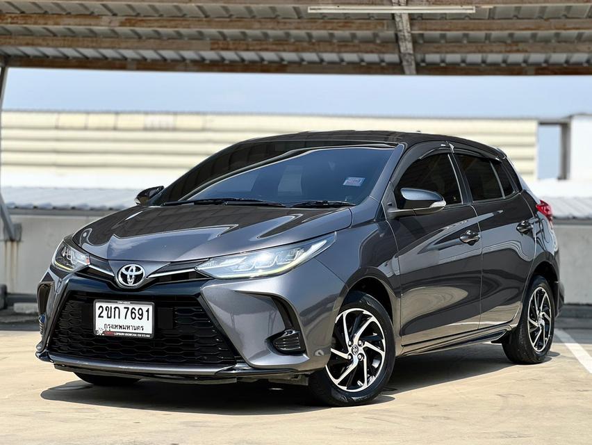 yaris sport 1.2 hatchback 18