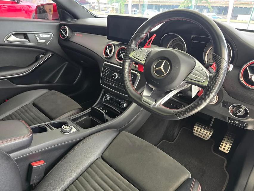 Mercedes Benz CLA 250 amg 14