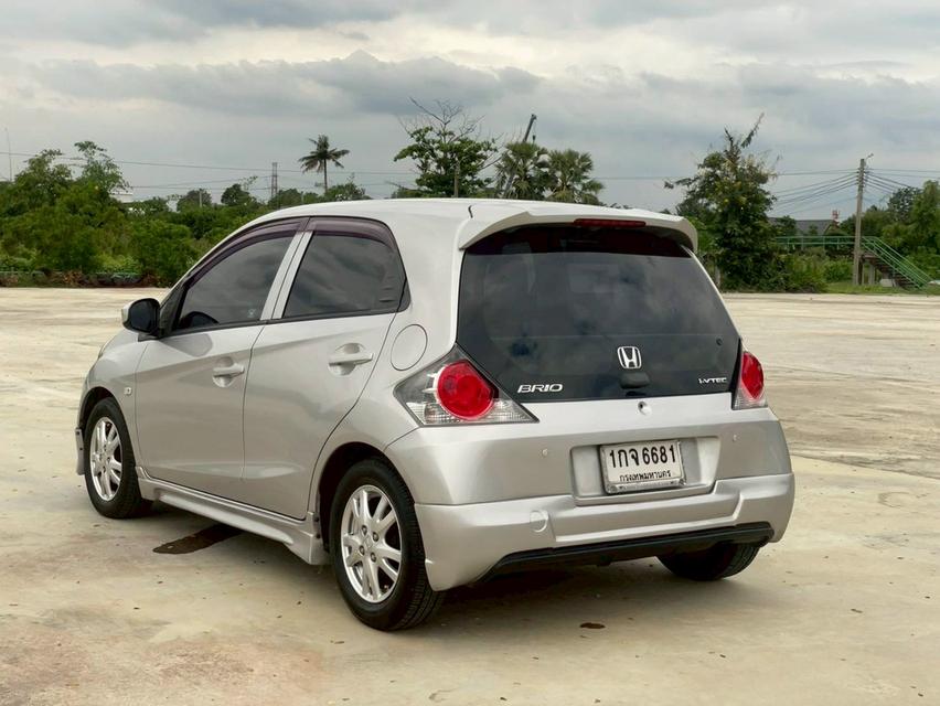 HONDA BRIO. 1.2V hatchback TOP ปี 12 สีเทา   ออโต้