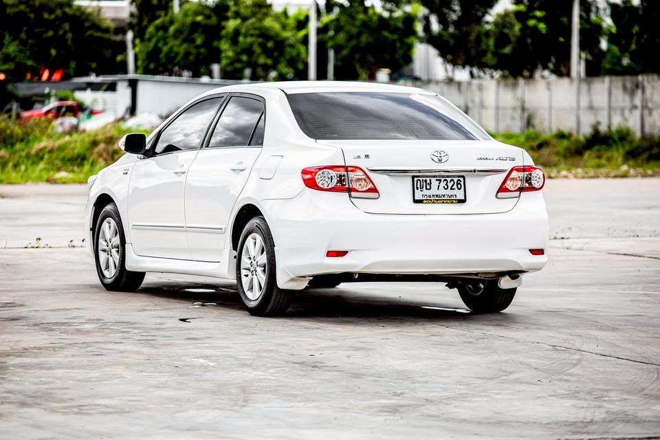 Toyota Altis 1.8E ปี 2011 เกียร์ออโต้ สีขาว สวยสภาพดี มือเดียวป้ายแดง 8
