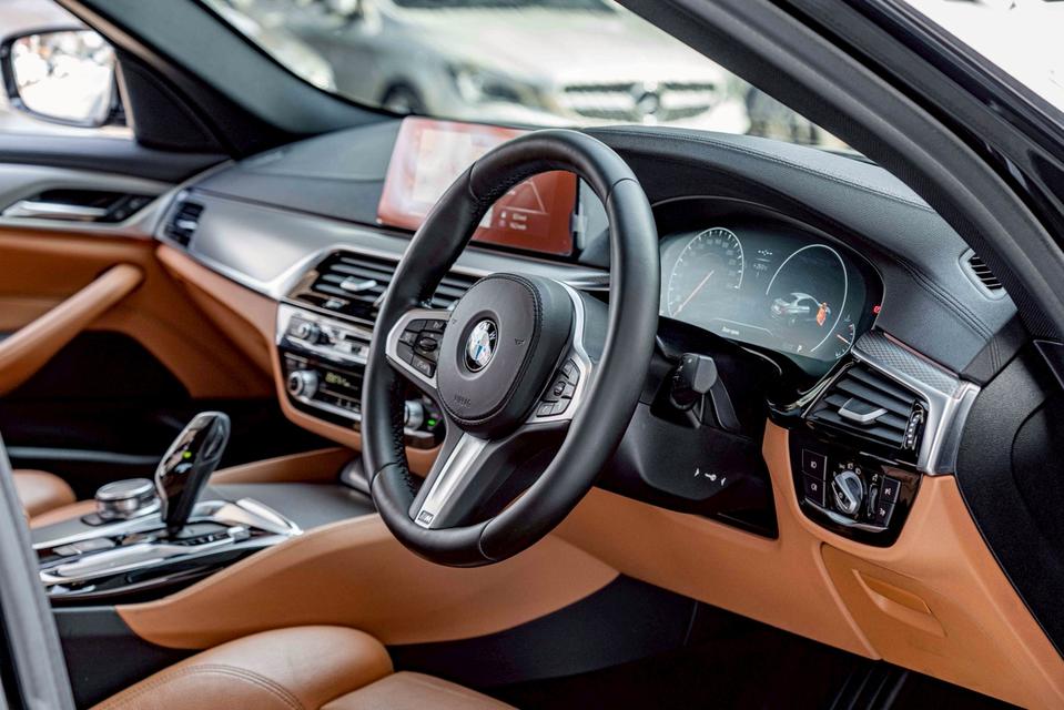 รหัสรถ NP2355 รุ่นรถ : BMW 520d M SPORTปีรถ : 2020 รูปที่ 11