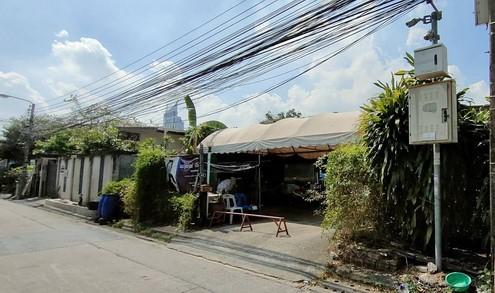 ขายที่ดิน ซอยลาดพร้าว 132 เนื้อที่ 100 ตร.ว. กว้าง 15ม. ลึก 27ม. เหมาะสร้างบ้าน สร้างหอพัก 5