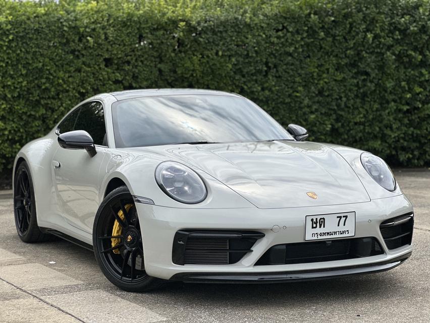 Porsche 911 Carrera GTS